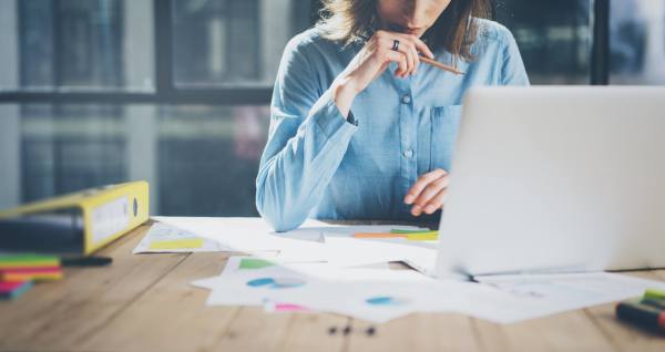 Suy nghĩ và xác định mục tiêu cá nhân là bước đầu tiên trong hành trình kiếm tiền online